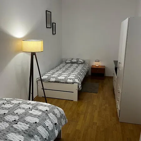 Nika * Drniš